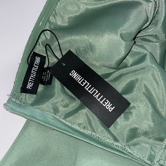 NWT PRETTYLITTLETHING dress 10 - Picture 5 of 14
